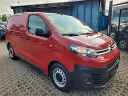 Rot Gebraucht 2018 Citroën Jumpy Business Class Van / Kleinbus | 11.900 € (Fairer Preis)