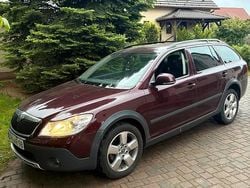 Violet Gebraucht 2009 Skoda Octavia Scout Kombi | 6.600 € (Fairer Preis)