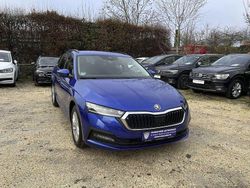 Modra race/race blue Gebraucht 2022 Skoda Octavia Ambition Kombi | 17.599 € (Guter Preis)