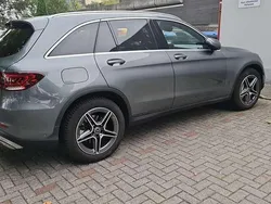 Grau Gebraucht 2021 Mercedes GLC220 AMG line SUV | 37.000 € (Fairer Preis)