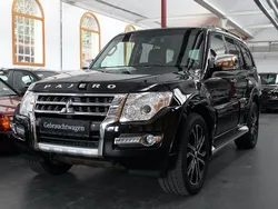 Schwarz Gebraucht 2017 Mitsubishi Pajero Top SUV | 26.990 € (Teuer)