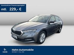 Graphitegrau metallic Gebraucht 2022 Skoda Octavia Active Kombi | 17.870 € (Guter Preis)
