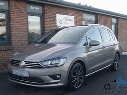 Gold Gebraucht 2015 VW Golf Sportsvan Highline Van / Kleinbus | 14.785 € (Fairer Preis)