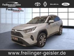 Silver (metallic) Gebraucht 2024 Toyota RAV4 Hybrid Team SUV | 36.400 € (Superpreis)