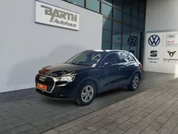 Mythosschwarz Gebraucht 2022 Audi Q3 Ambiente SUV | 34.799 € (Fairer Preis)