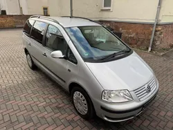 Silber Gebraucht 2005 VW Sharan Van / Kleinbus | 4.555 € (Etwas zu teuer)