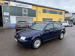 Blau Gebraucht 2000 VW Bora Comfortline Limousine | 1.700 € (Fairer Preis)