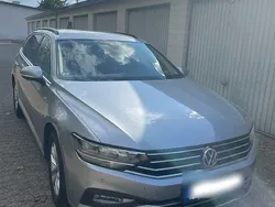 Grau Gebraucht 2019 VW Passat Comfortline Kombi | 17.499 € (Superpreis)