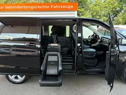 Schwarz Gebraucht 2021 Mercedes V220 Van / Kleinbus | 41.990 € (Fairer Preis)