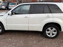 Weiß Gebraucht 2010 Suzuki Grand Vitara SUV | 4.500 € (Superpreis)