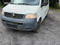 Weiß Gebraucht 2009 VW T5 Van | 3.990 €