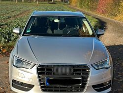 Silber Gebraucht 2014 Audi A3 Sportback Kleinwagen | 13.500 € (Fairer Preis)