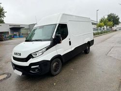 Weiß Gebraucht 2018 Iveco Daily Van / Kleinbus | 10.800 €