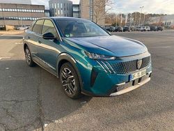Blau Gebraucht 2024 Peugeot 3008 Allure SUV | 39.270 €
