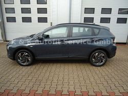 Grau Gebraucht 2023 Hyundai Bayon SUV | 23.400 € (Etwas zu teuer)