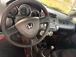 Rot Gebraucht 2006 Honda Jazz Kleinwagen | 1.100 €