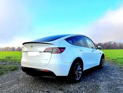 Weiß Gebraucht 2022 Tesla Model Y Performance SUV | 43.500 €