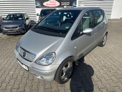 Silber Gebraucht 2002 Mercedes A190 Elegance Van / Kleinbus | 3.895 € (Etwas zu teuer)