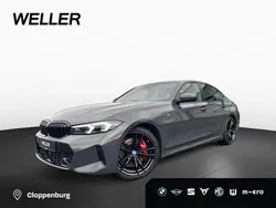 Grau Gebraucht 2024 BMW 320 M Sport Limousine | 39.850 € (Guter Preis)