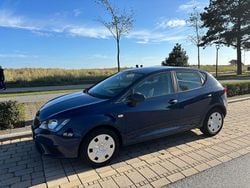 Blau Gebraucht 2016 Seat Ibiza Reference Limousine | 8.400 € (Fairer Preis)