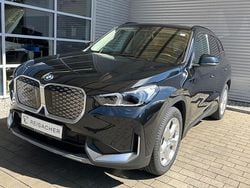 Saphirschwarz metallic Neu 2025 BMW iX1 Shadowline SUV | 44.990 € (Superpreis)