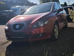 Rot Gebraucht 2008 Seat Leon Limousine | 900 € (Superpreis)