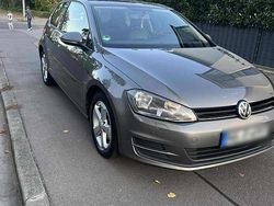 Grau Gebraucht 2013 VW Golf Limousine | 8.400 € (Etwas zu teuer)
