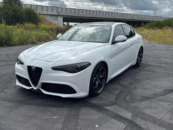 Weiß Gebraucht 2018 Alfa Romeo Giulia Ti Limousine | 23.000 € (Superpreis)