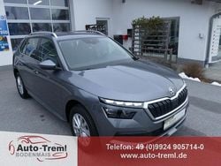 Graphite grau Gebraucht 2024 Skoda Kamiq Style SUV | 22.690 € (Guter Preis)