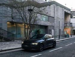 Schwarz Gebraucht 2023 Audi S3 Sportback S-Line Kleinwagen | 39.700 € (Fairer Preis)