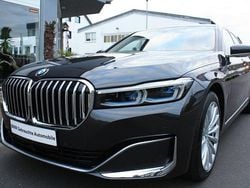 Sophistograu brillanteffekt me Gebraucht 2022 BMW 750L Performance Limousine | 54.499 € (Superpreis)