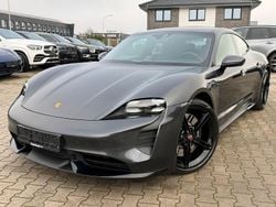 Grau Gebraucht 2020 Porsche Taycan Turbo S Limousine | 61.404 €