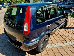 Blau Gebraucht 2006 Ford Fusion Ambiente Limousine | 2.990 € (Fairer Preis)