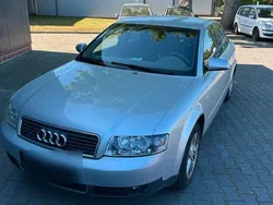 Silber Gebraucht 2002 Audi A4 Limousine | 995 € (Guter Preis)