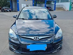 Schwarz Gebraucht 2011 Hyundai i30 Classic Limousine | 3.500 € (Fairer Preis)