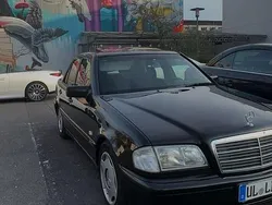 Schwarz Gebraucht 1998 Mercedes C240 Limousine | 5.500 € (Fairer Preis)