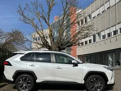 Weiß Neu 2024 Toyota RAV4 Hybrid Team SUV | 38.300 € (Superpreis)