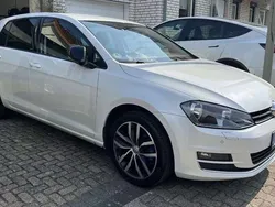 Weiß Gebraucht 2016 VW Golf VII Allstar Kleinwagen | 10.700 € (Fairer Preis)