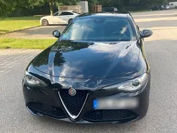 Schwarz Gebraucht 2021 Alfa Romeo Giulia Super Limousine | 23.500 € (Etwas zu teuer)