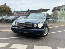 Blau Gebraucht 1996 Mercedes E280 Avantgarde Limousine | 4.990 € (Guter Preis)