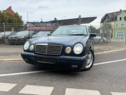 Blau Gebraucht 1996 Mercedes E280 Avantgarde Limousine | 5.490 € (Fairer Preis)
