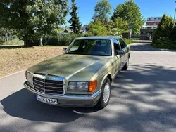 Grün Gebraucht 1986 Mercedes E300 Limousine | 8.900 €