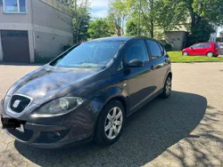 Grau Gebraucht 2005 Seat Altea Van / Kleinbus | 1.700 € (Fairer Preis)