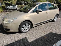 Beige Gebraucht 2007 Citroën C4 Comfort Limousine | 2.900 € (Teuer)