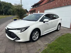 Weiß Gebraucht 2022 Toyota Corolla Business Edition Kombi | 21.990 € (Guter Preis)