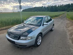 Silber Gebraucht 1998 Audi A4 Limousine | 2.700 €