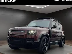 Rot Gebraucht 2024 Land Rover Defender SE SUV | 118.790 €