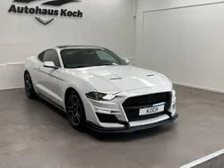 Weiß Gebraucht 2019 Ford Mustang Coupé | 27.999 € (Fairer Preis)
