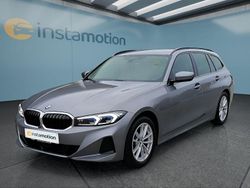 Grau Gebraucht 2023 BMW 318 Kombi | 33.249 € (Teuer)