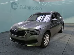 Grau Gebraucht 2024 Skoda Kamiq Ambition SUV | 24.287 € (Fairer Preis)